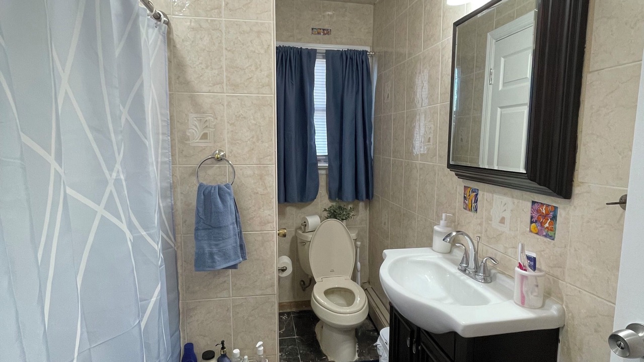 Photo of Bathroom in Bergenfield