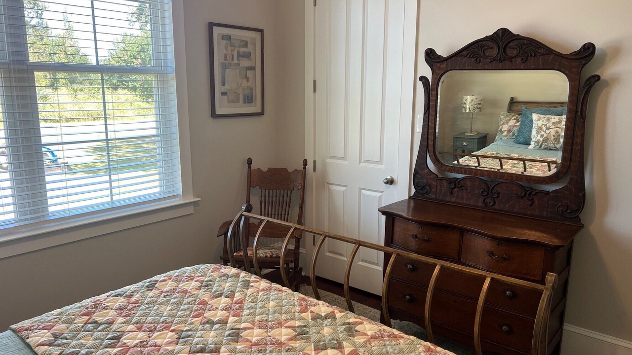 Photo of Bedroom in Hahnville