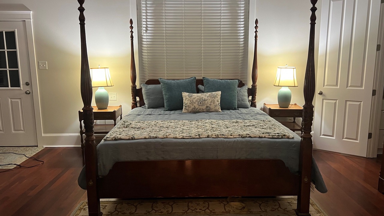Photo of Bedroom in Hahnville