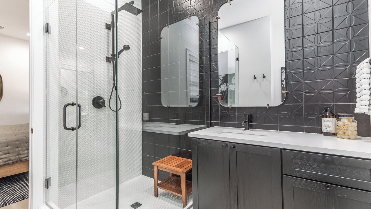 Photo of Bathroom in Dubuque