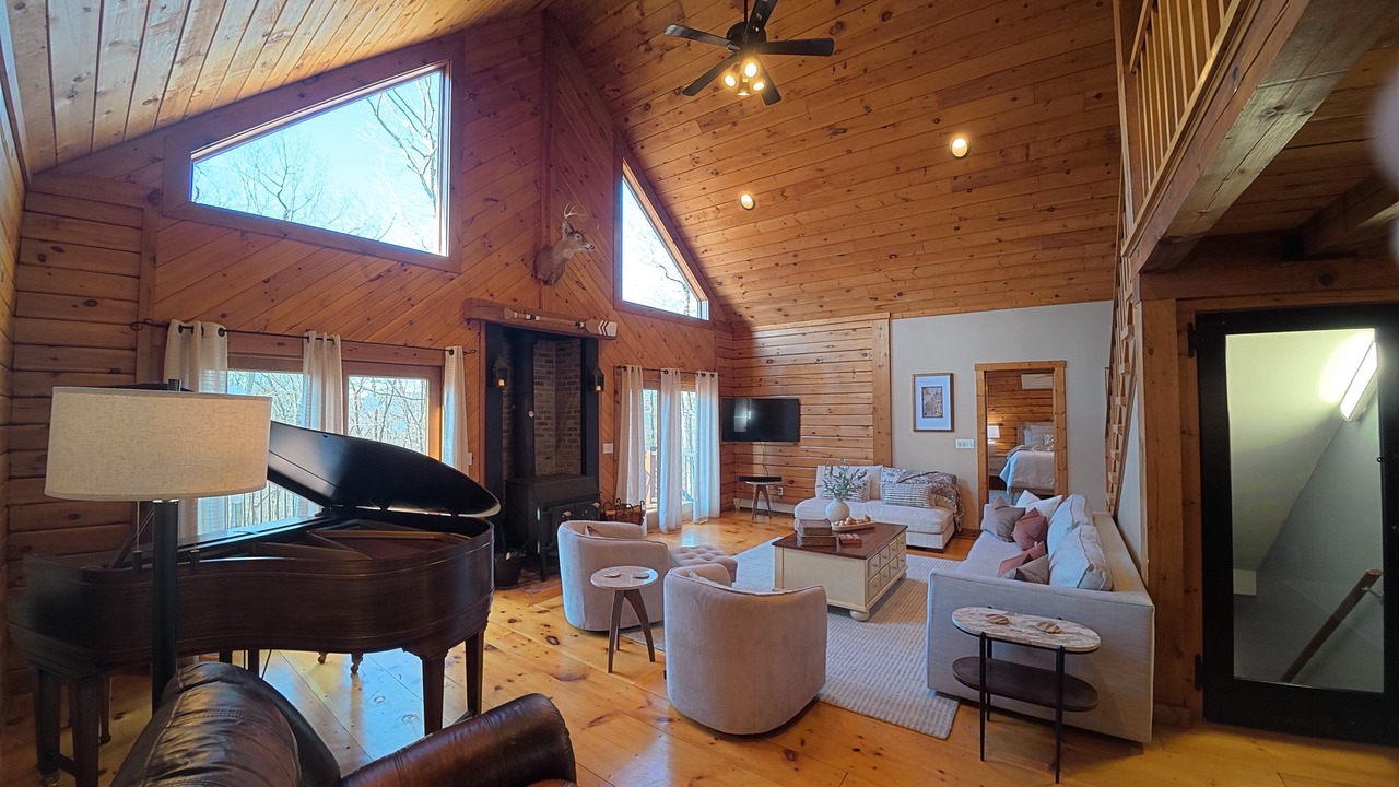 Photo of Livingroom in Danbury