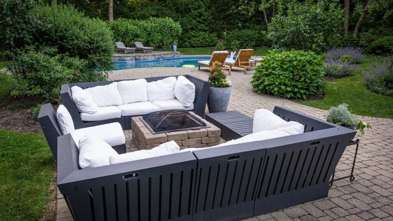 Photo of Patio Balcony in East Hampton North