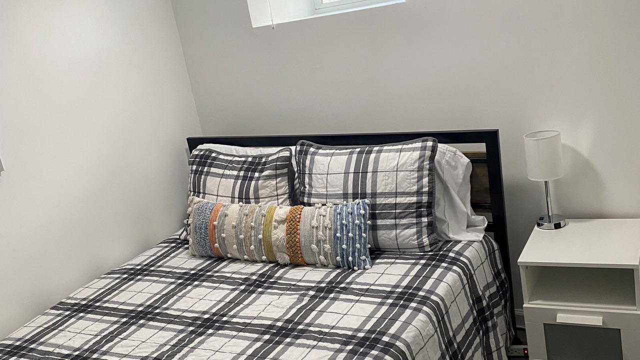 Photo of Bedroom in South Side