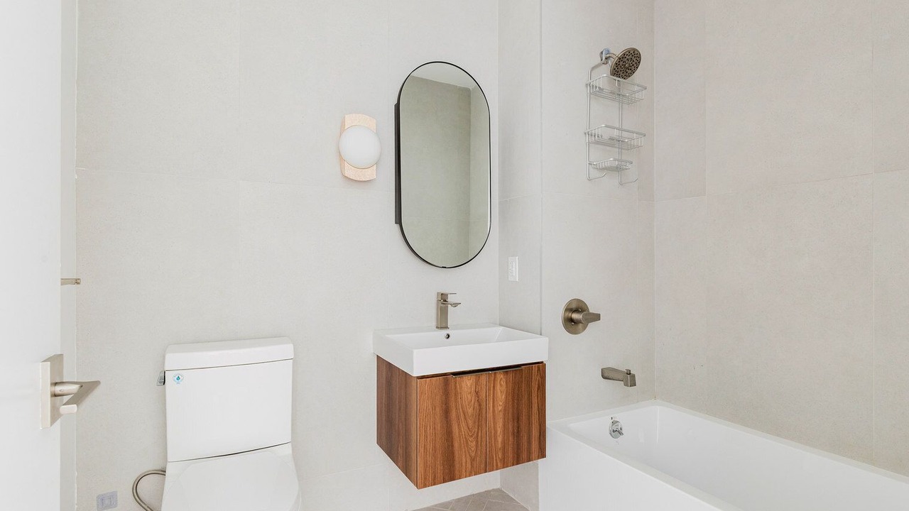 Photo of Bathroom in Hunters Point