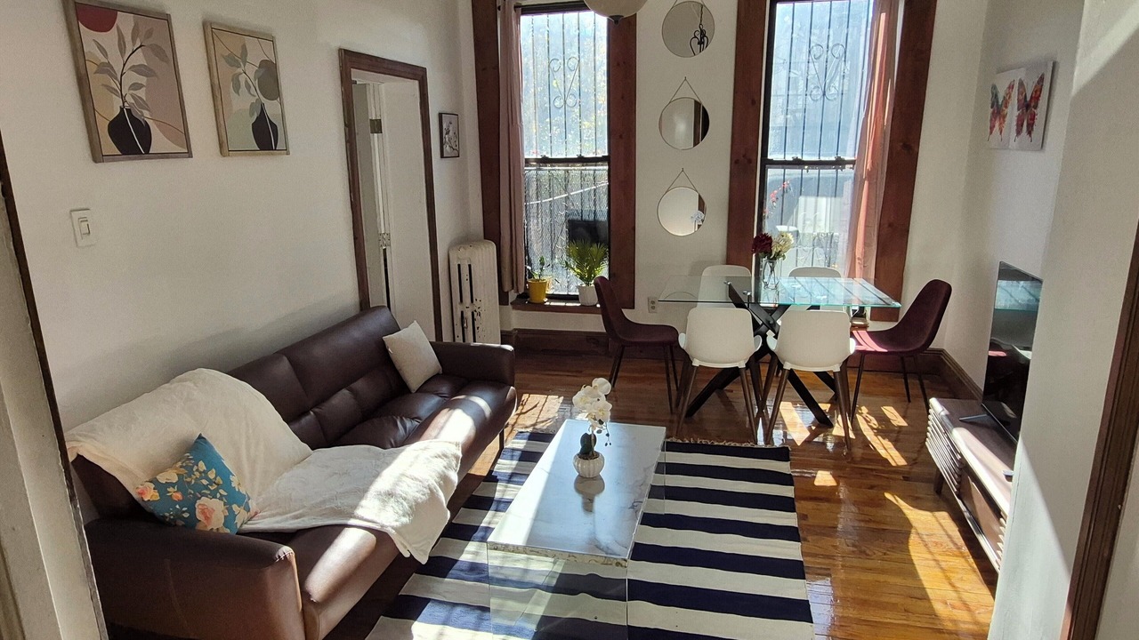 Photo of Livingroom in Bedford-Stuyvesant