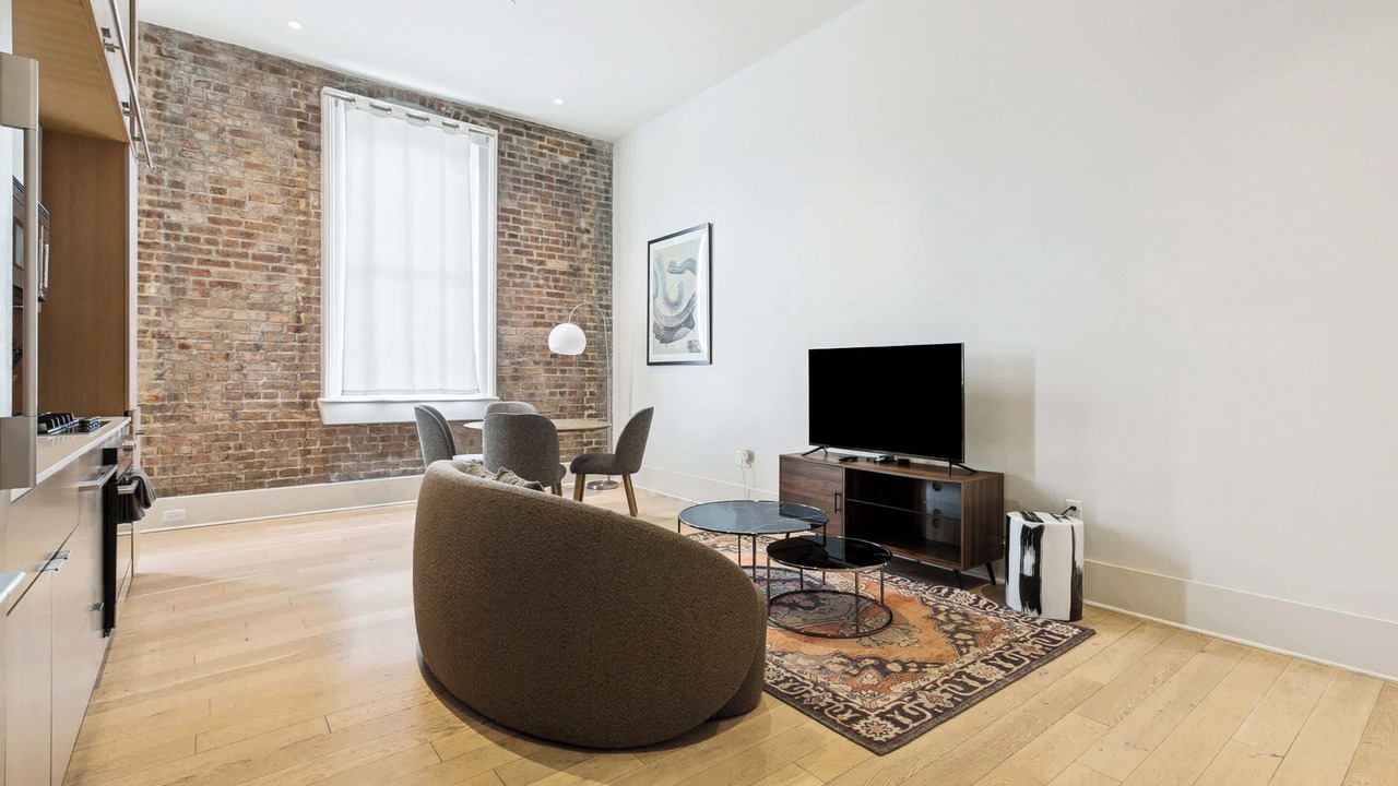 Photo of Livingroom in Tulane - Gravier