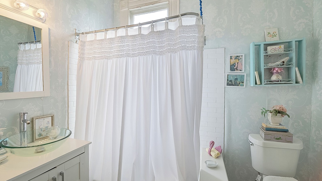 Photo of Bathroom in Metairie