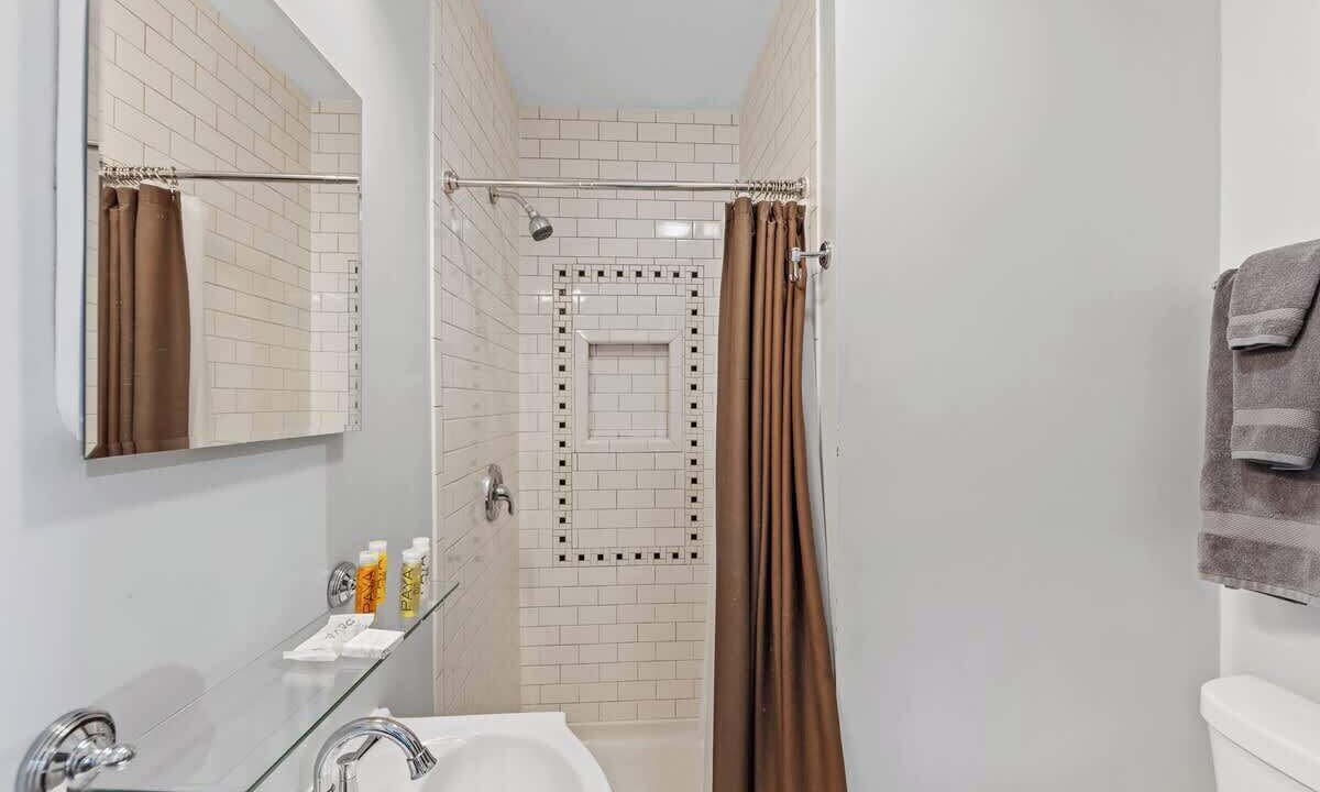 Photo of Bathroom in Cherry