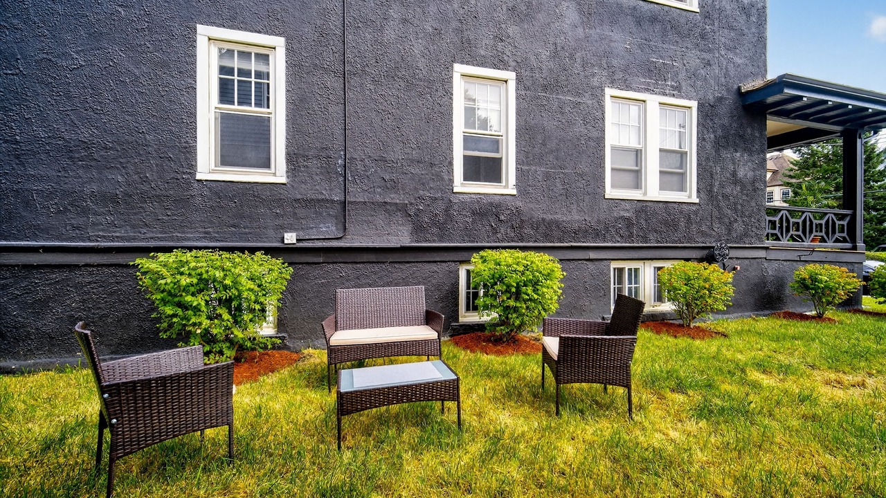 Photo of Patio Balcony in New Rochelle