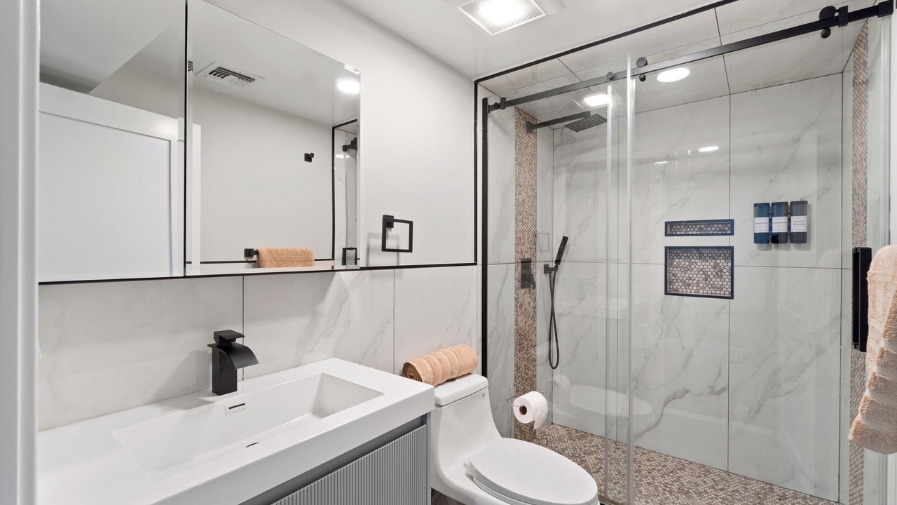 Photo of Bathroom in North Bergen