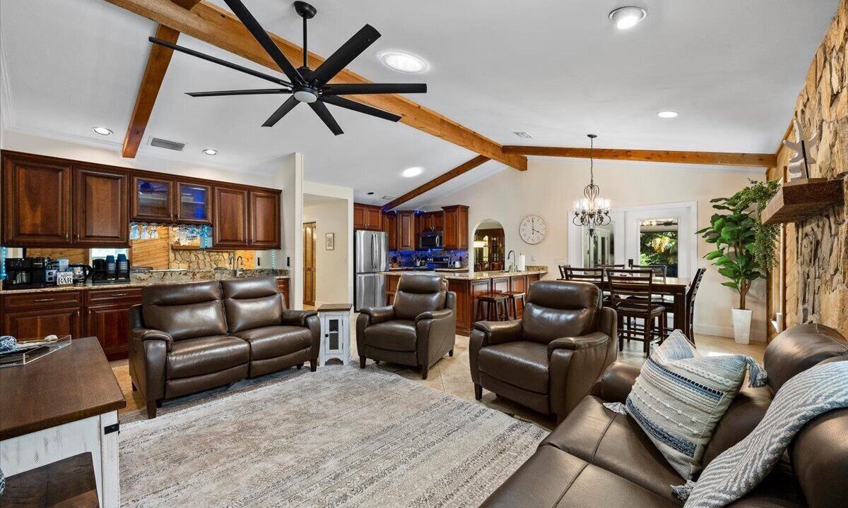Photo of Livingroom in Jupiter Farms