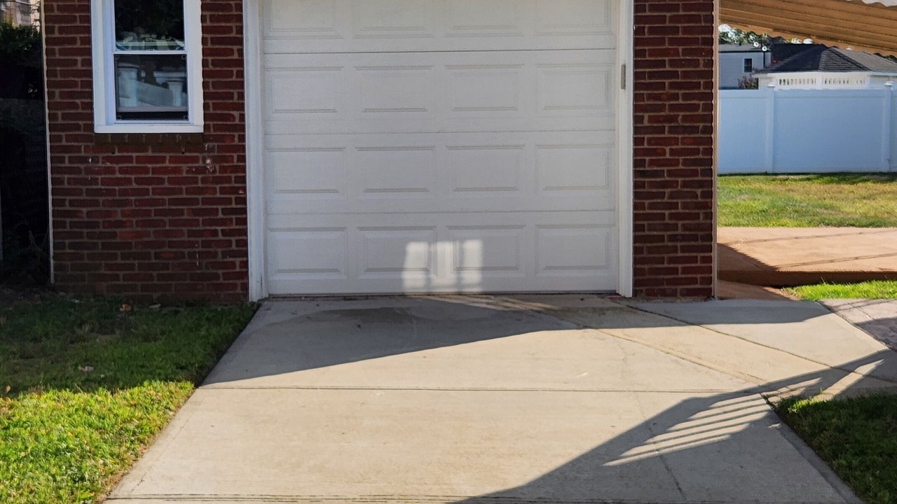 Photo of Outdoor in Alden Manor