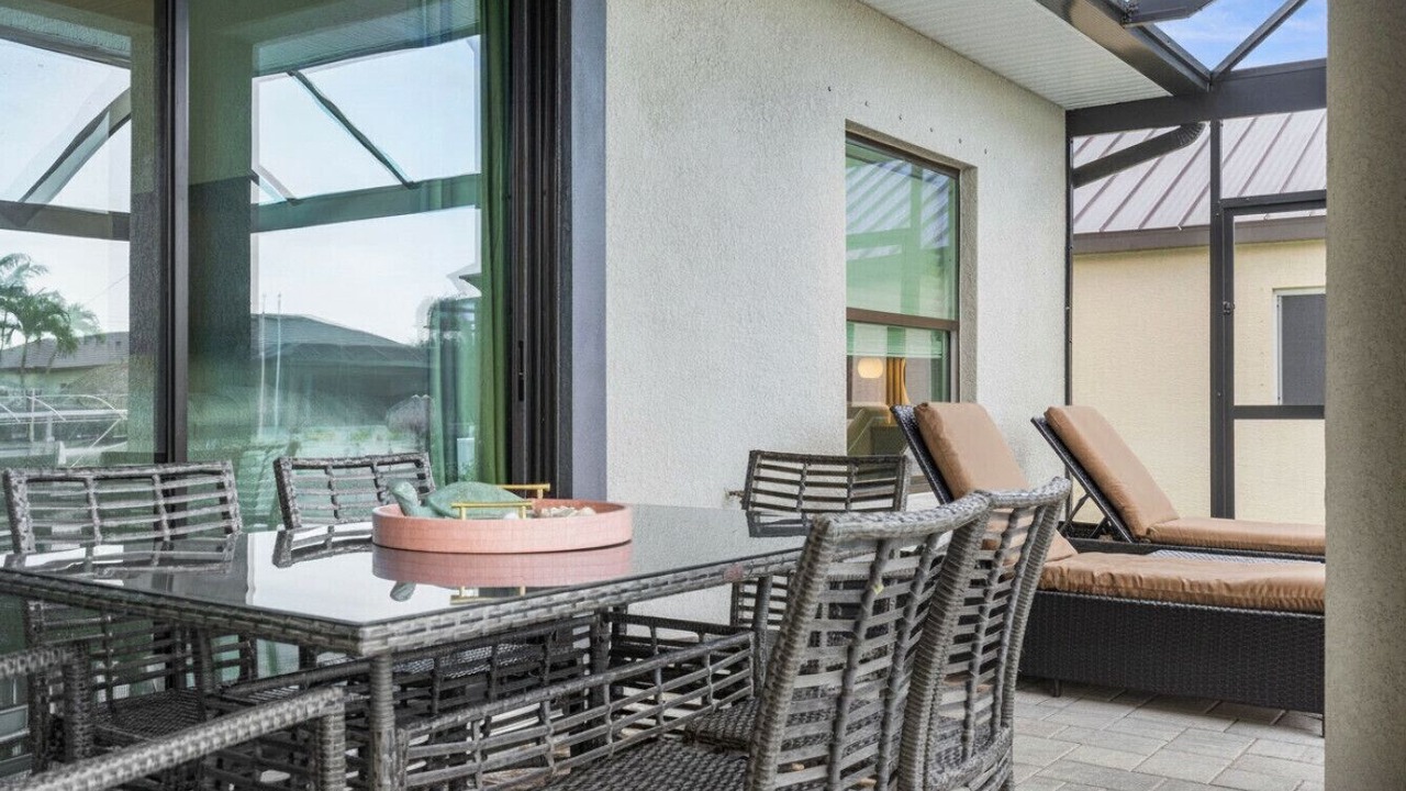 Photo of Outdoor in Pelican