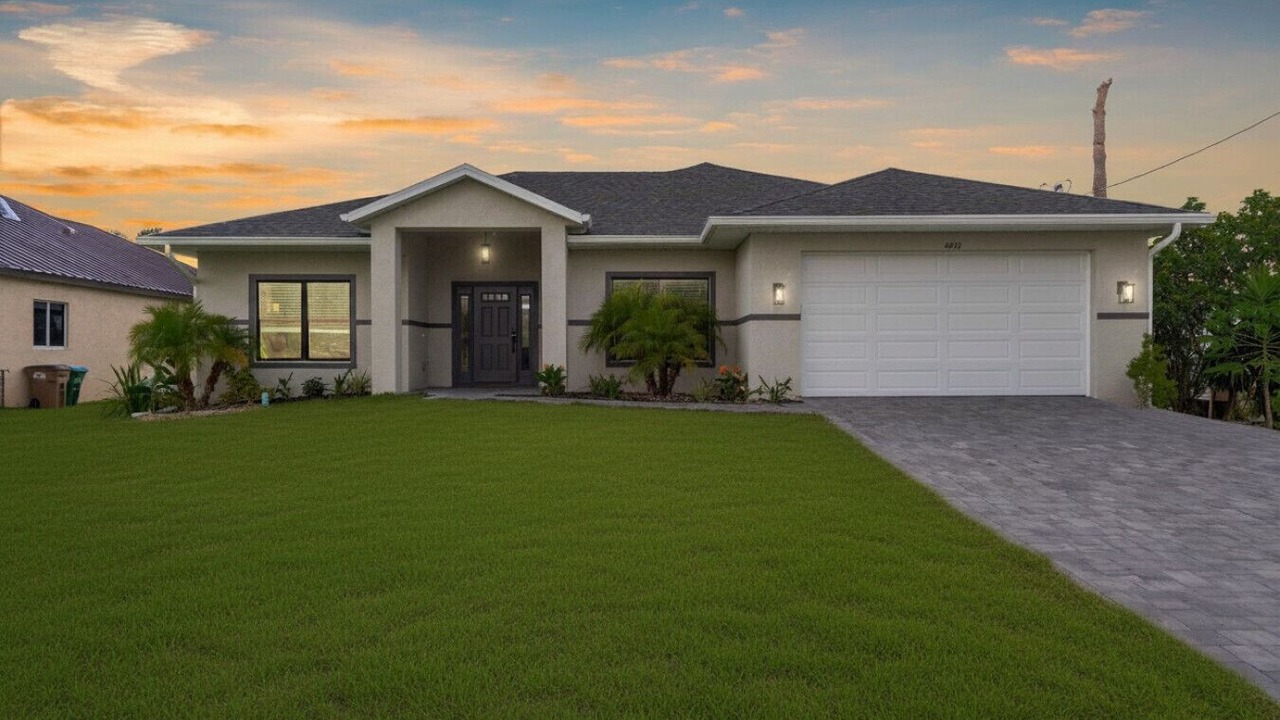 Photo of Outdoor in Pelican