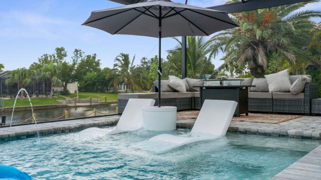 Photo of Outdoor in Pelican