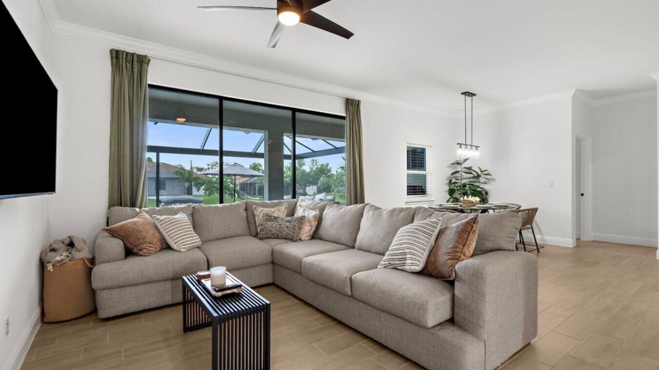 Photo of Livingroom in Pelican