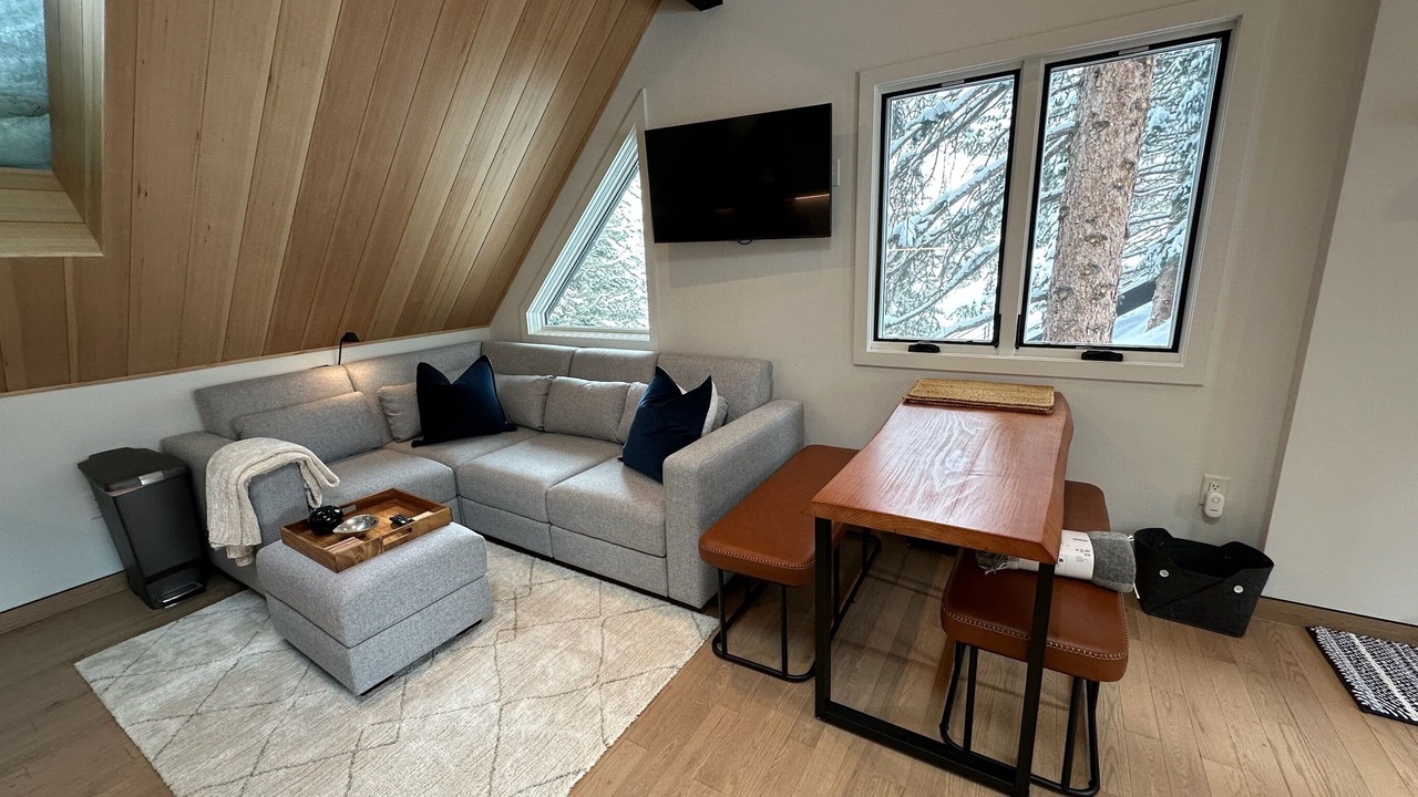 Photo of Livingroom in Vail