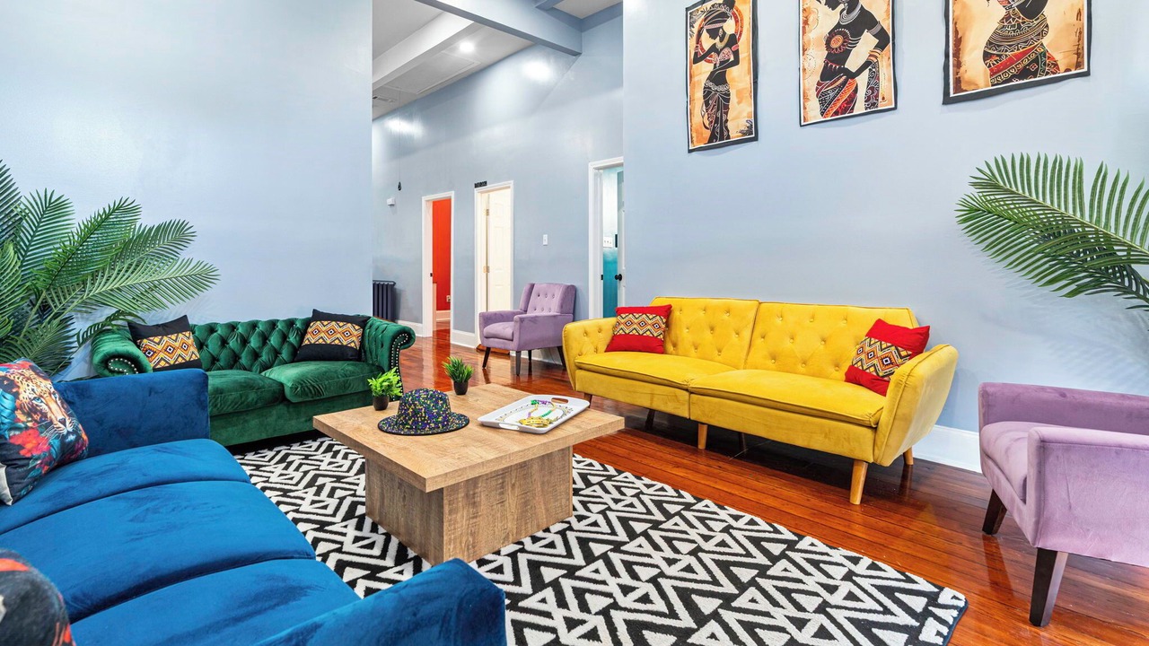 Photo of Livingroom in Central City