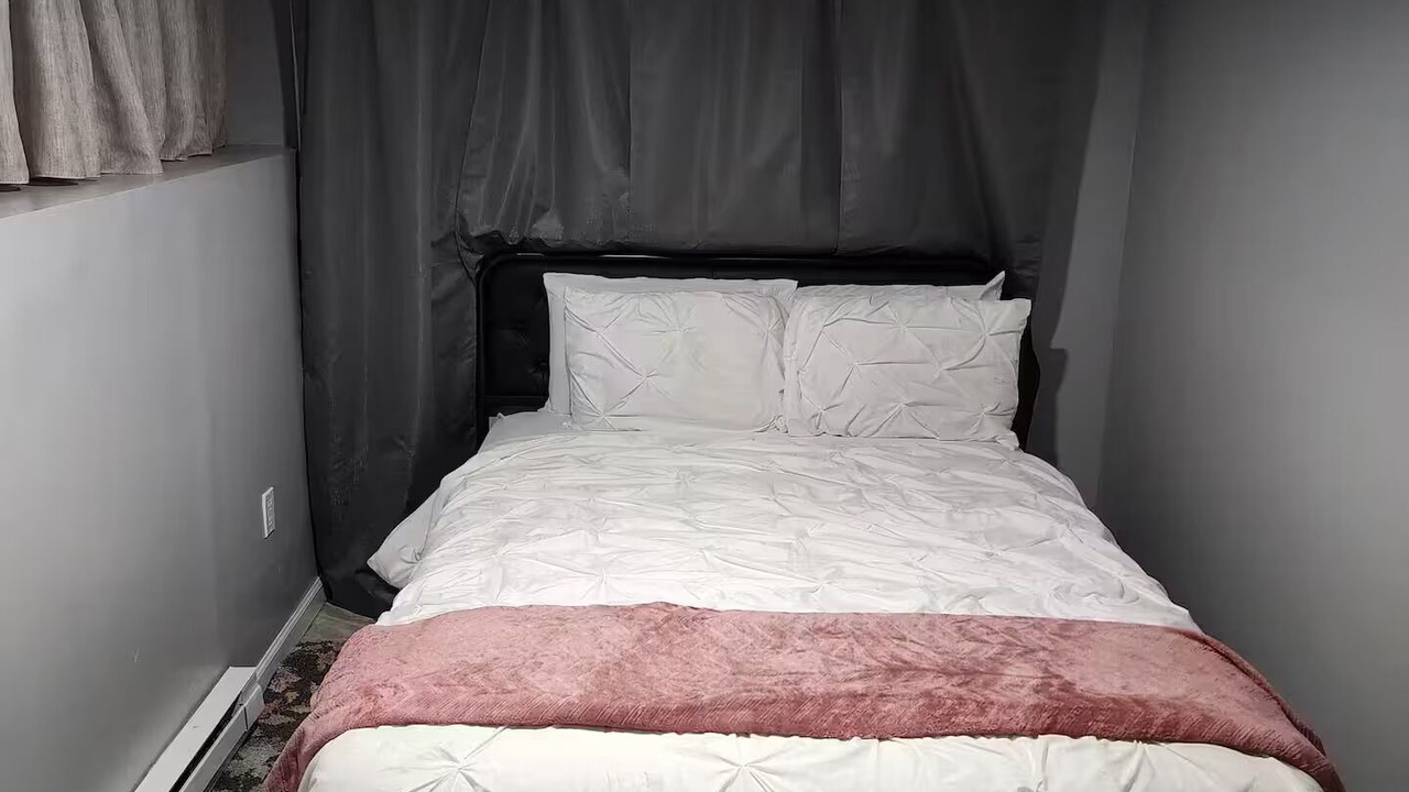 Photo of Bedroom in South Side