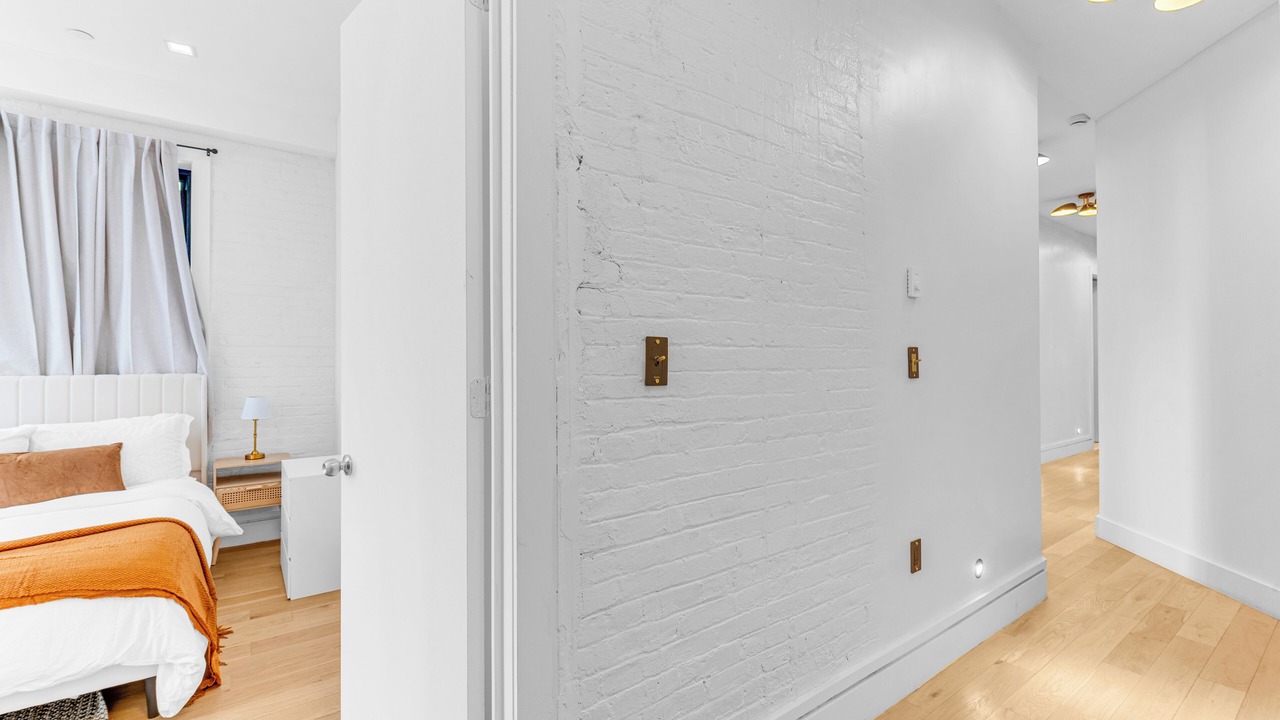 Photo of Bedroom in Midtown West