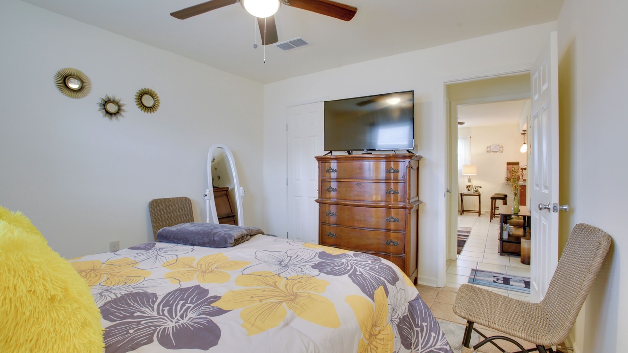 Photo of Bedroom in Kenner - Louis Armstrong International Airport