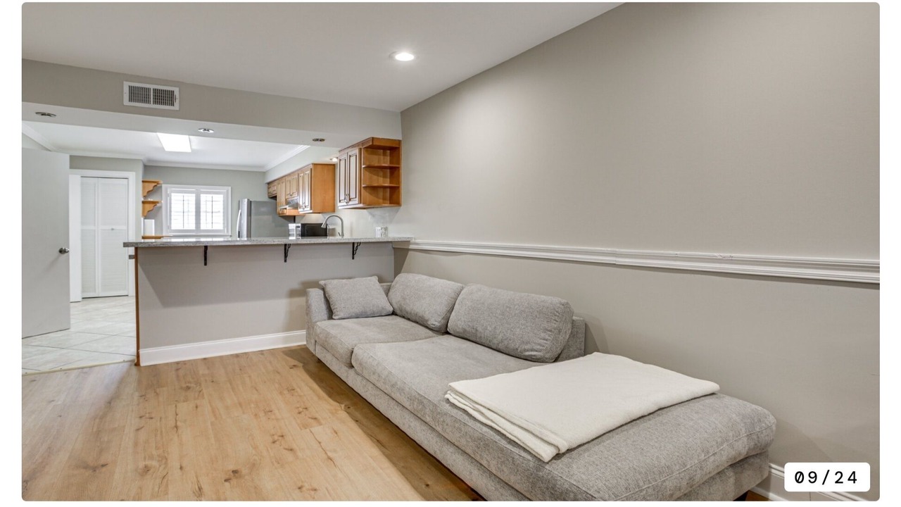 Photo of Livingroom in Kenner - Louis Armstrong International Airport