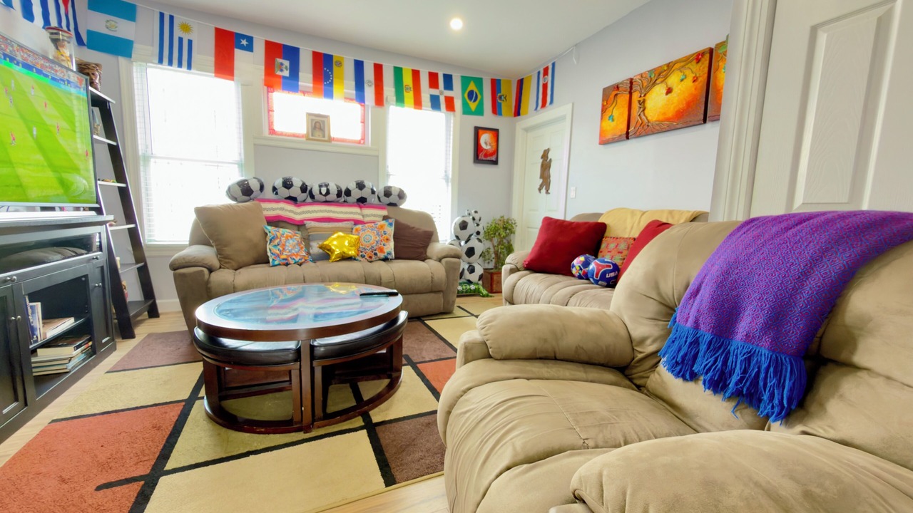 Photo of Livingroom in Ampere