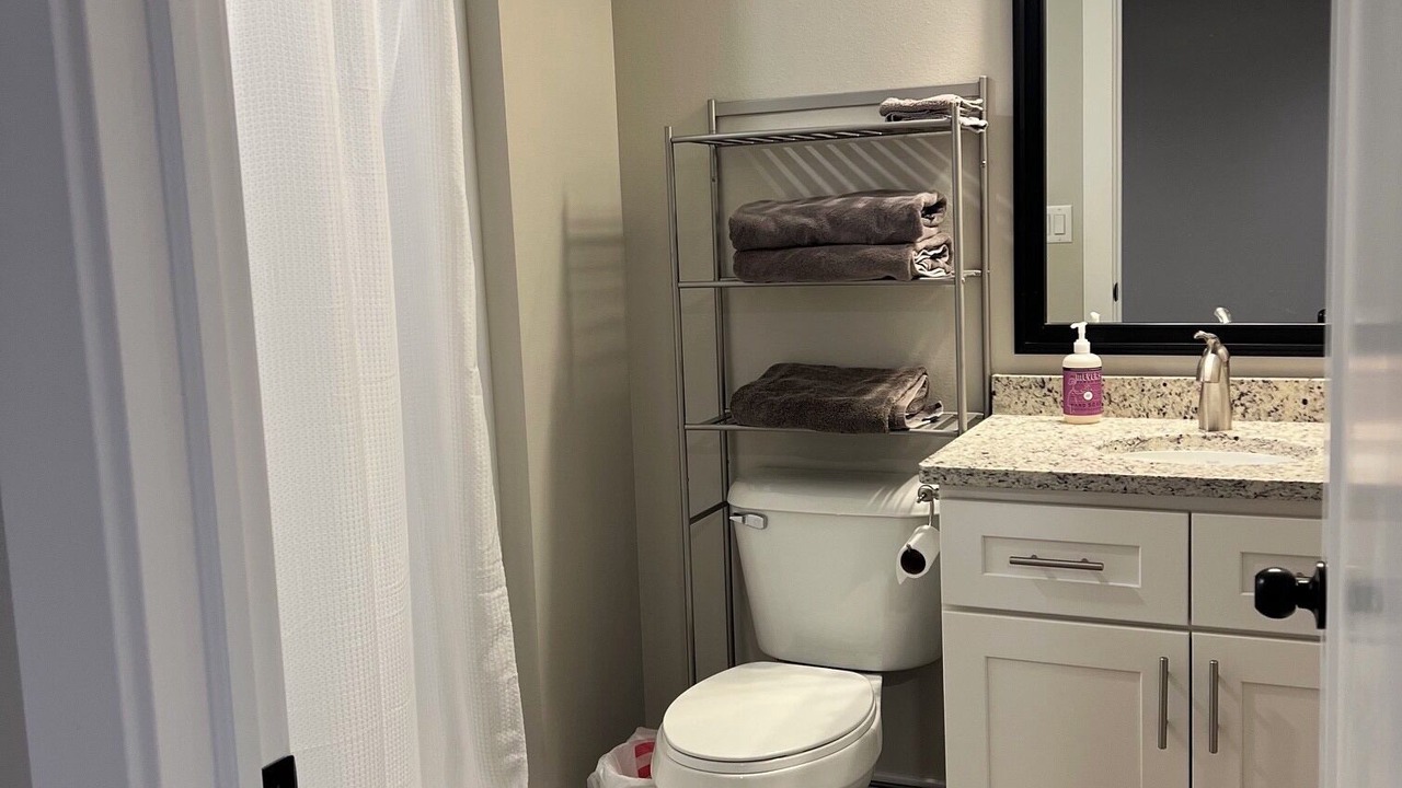 Photo of Bathroom in Dubuque County