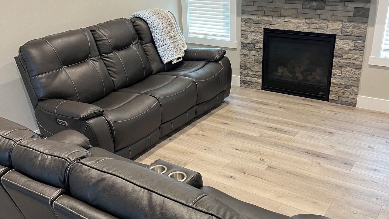 Photo of Livingroom in Dubuque County