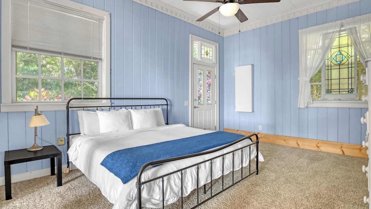 Photo of Bedroom in Tropic