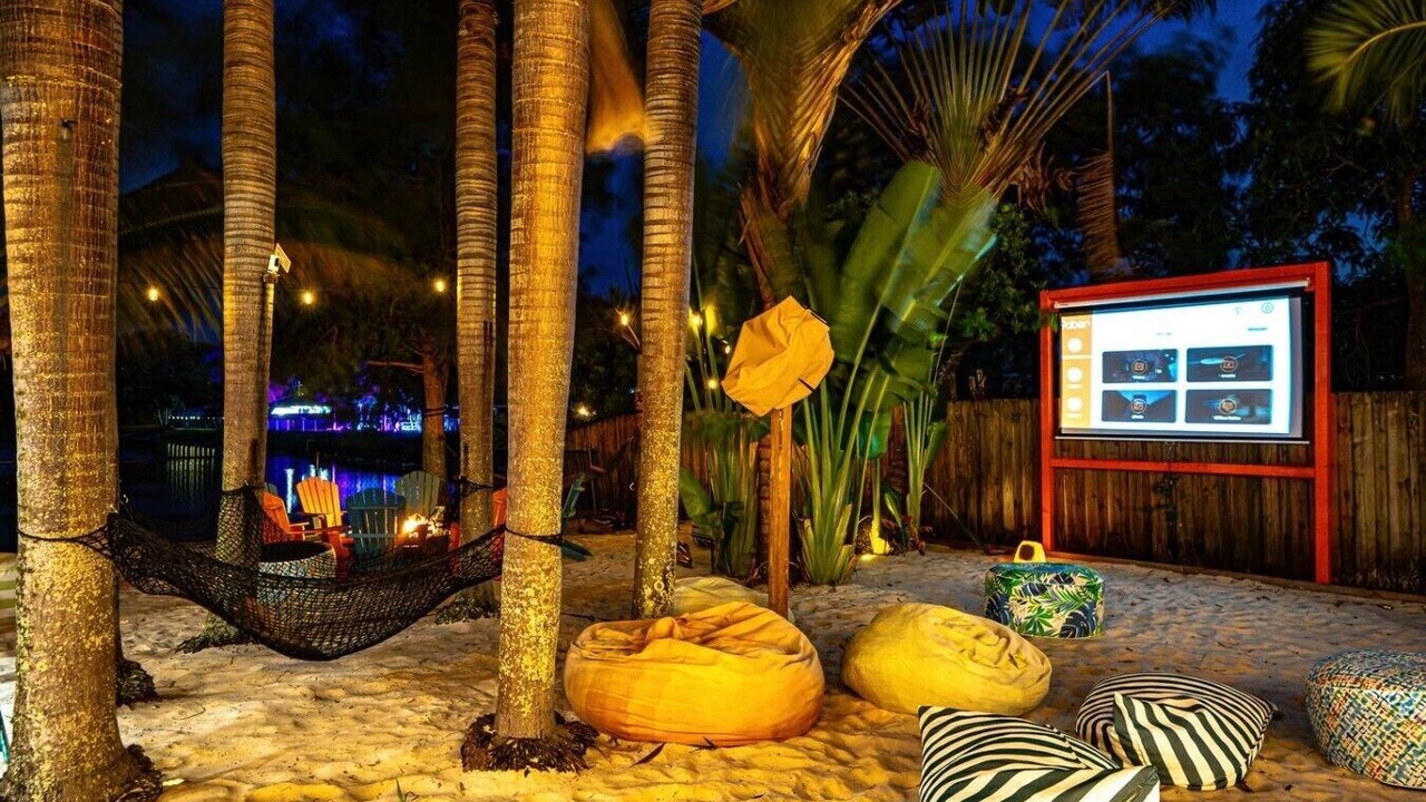Photo of Outdoor in Lake Clarke Shores