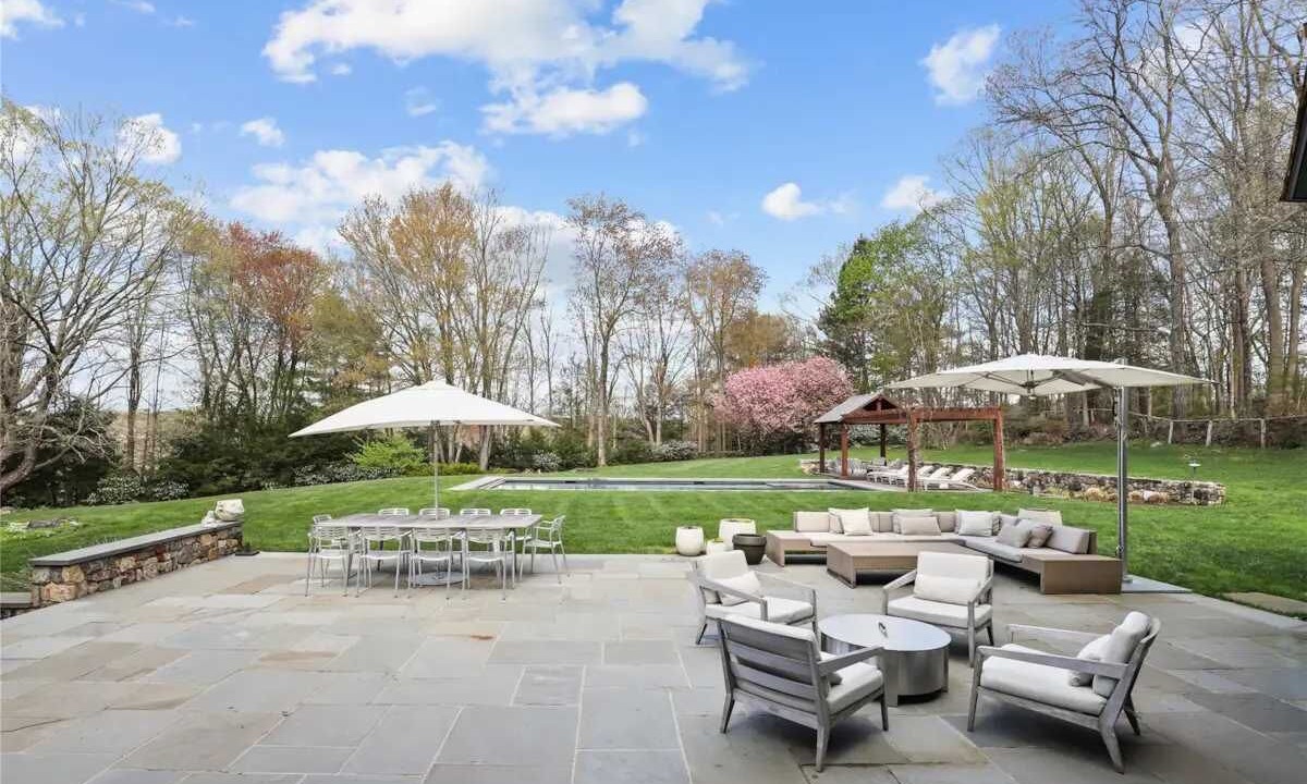 Photo of Outdoor in Bedford