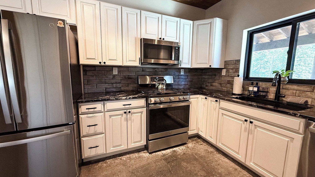 Photo of Kitchen in Martin City