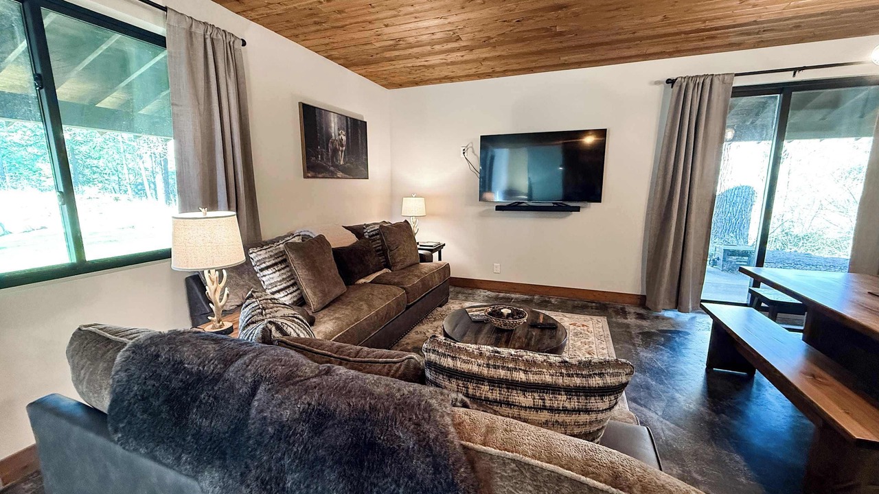 Photo of Livingroom in Martin City