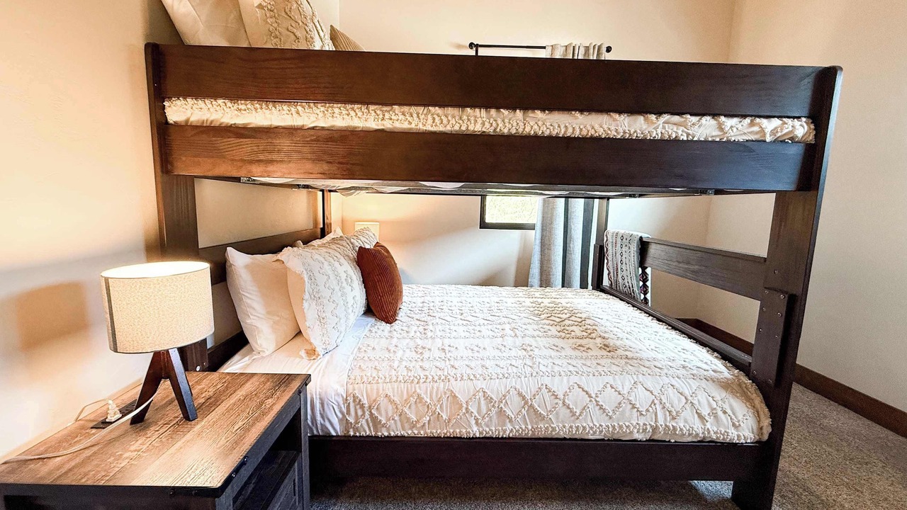 Photo of Bedroom in Martin City
