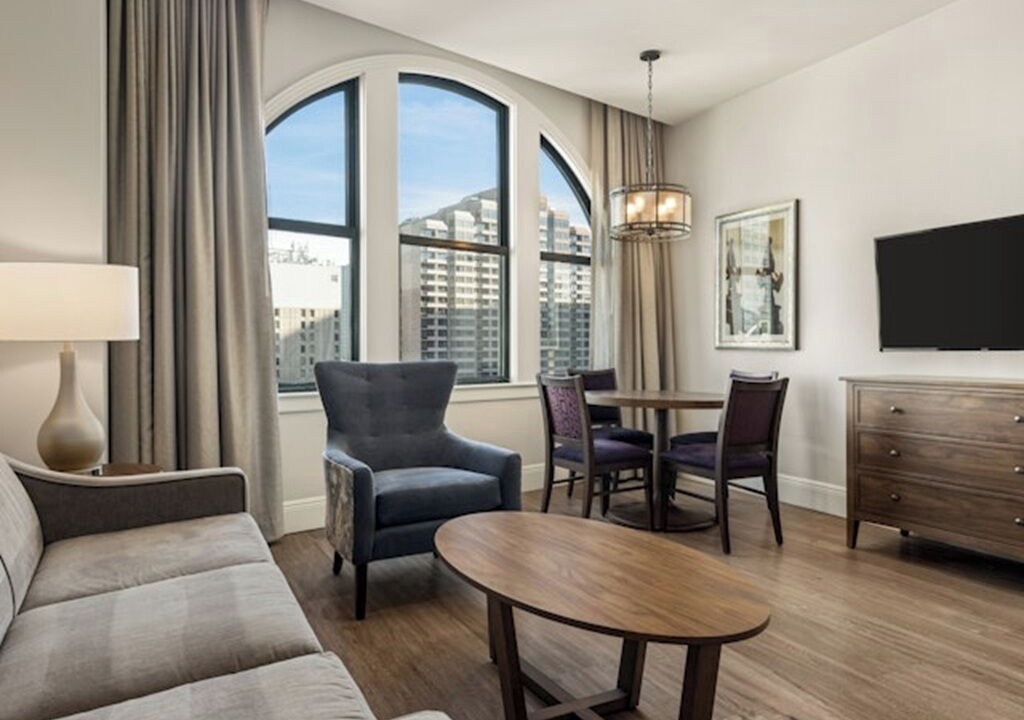 Photo of Livingroom in Central Business District
