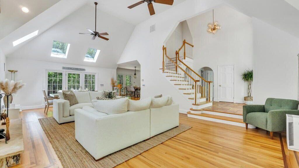 Photo of Livingroom in Water Mill