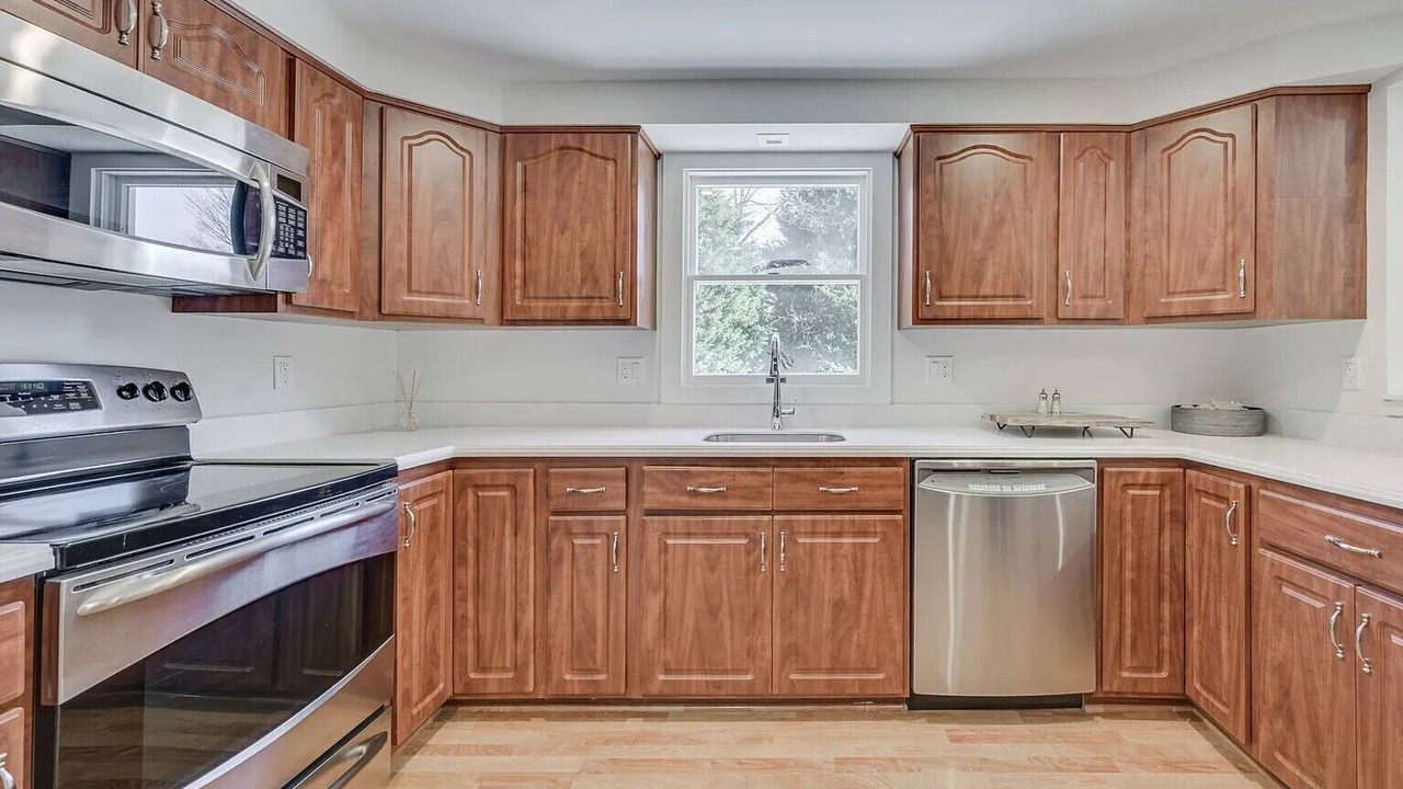 Photo of Kitchen in Village of Southampton