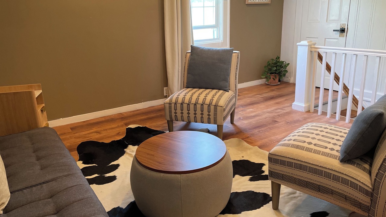 Photo of Livingroom in Teaneck