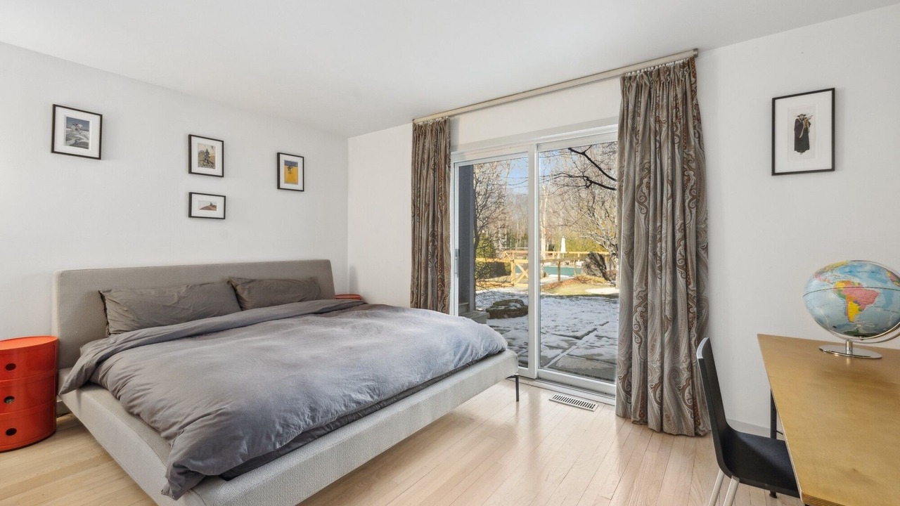 Photo of Bedroom in Sagaponack