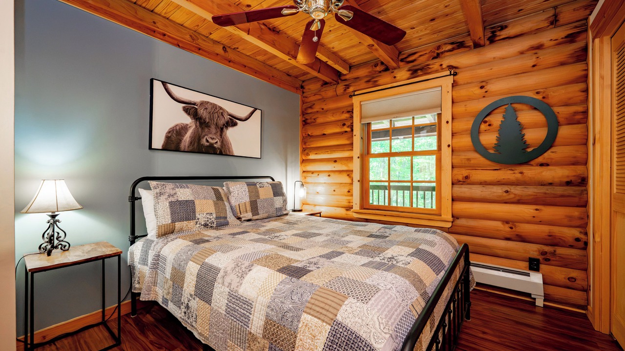 Photo of Bedroom in North Glade Hills