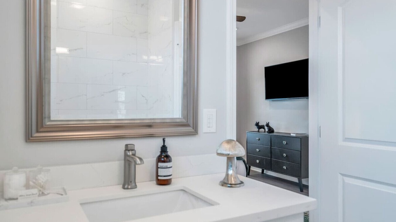 Photo of Bathroom in Tulane - Gravier