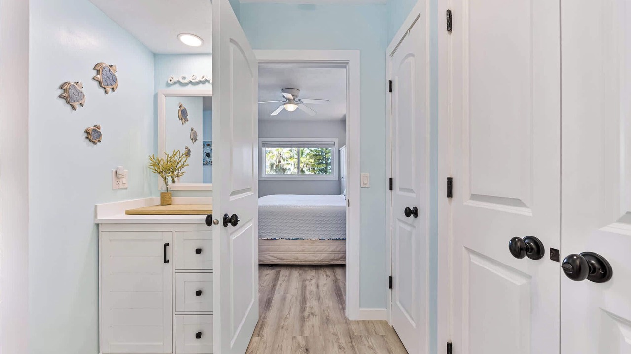 Photo of Bedroom in Crescent Beach