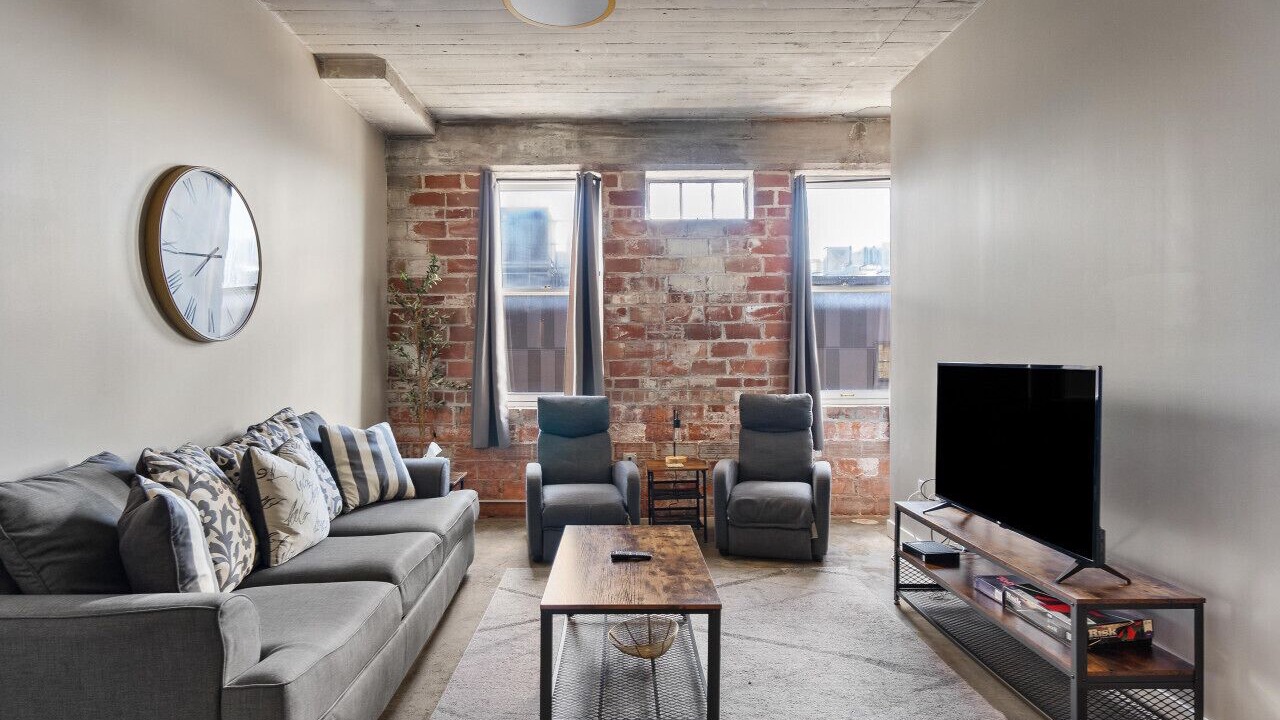 Photo of Livingroom in Downtown