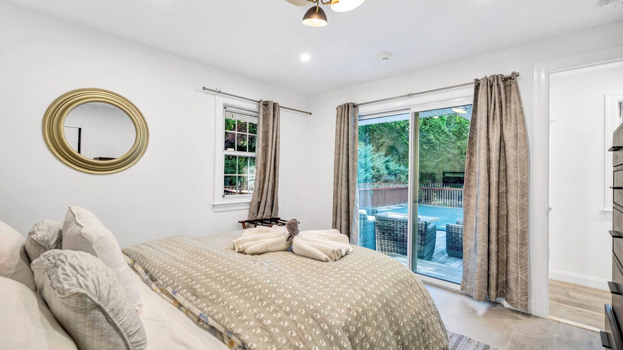 Photo of Bedroom in Noyack