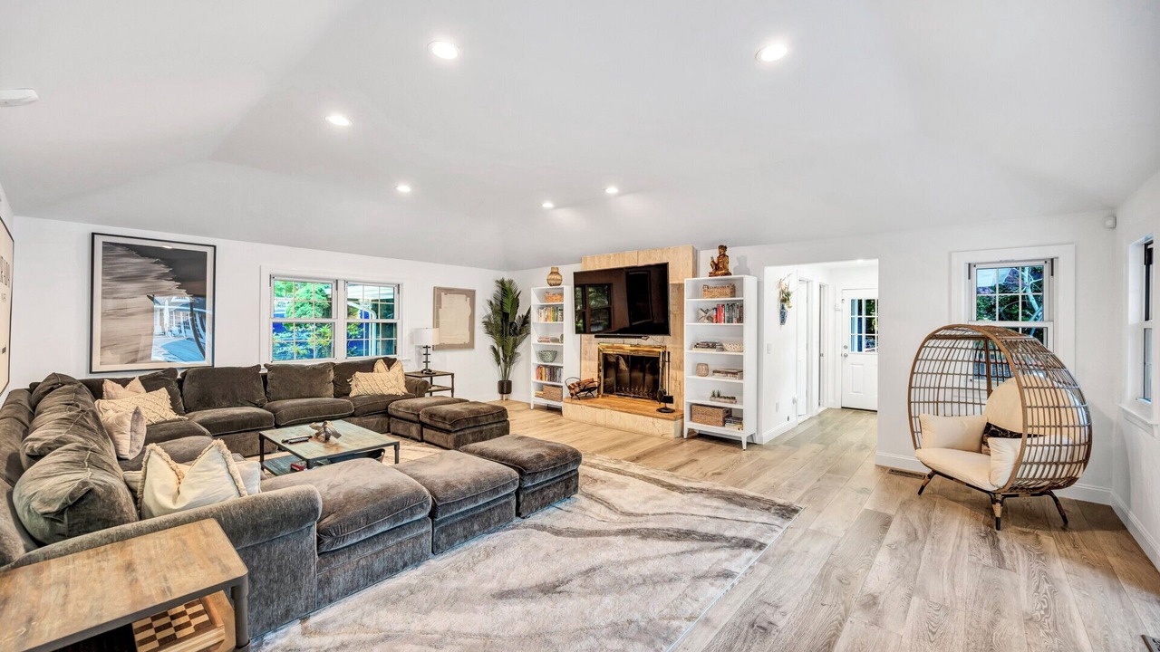 Photo of Livingroom in Noyack