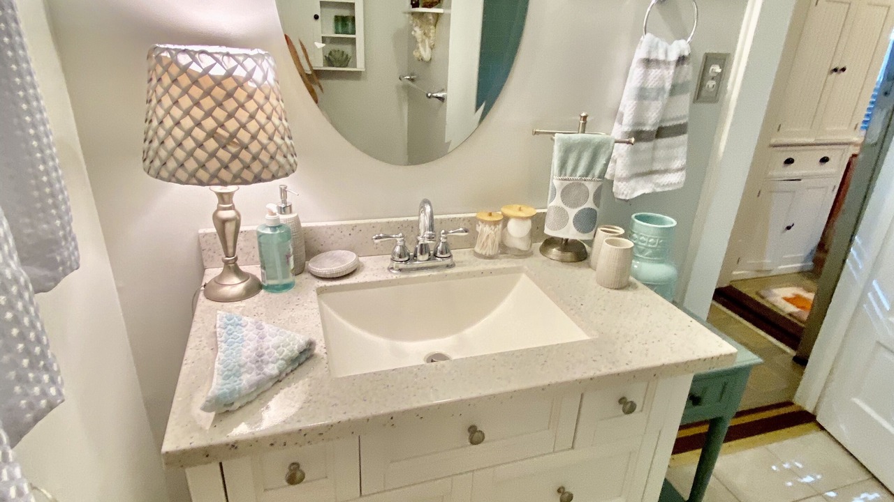 Photo of Bathroom in East Carrollton