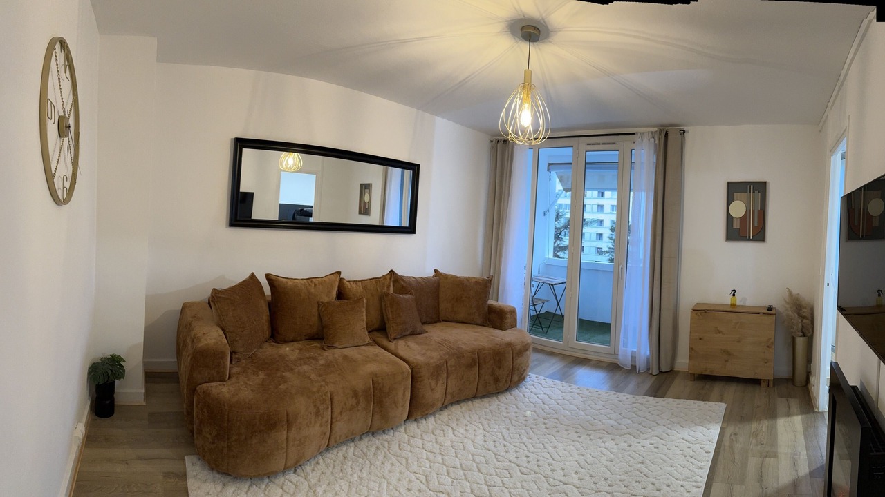 Photo of Livingroom in 8th Arrondissement