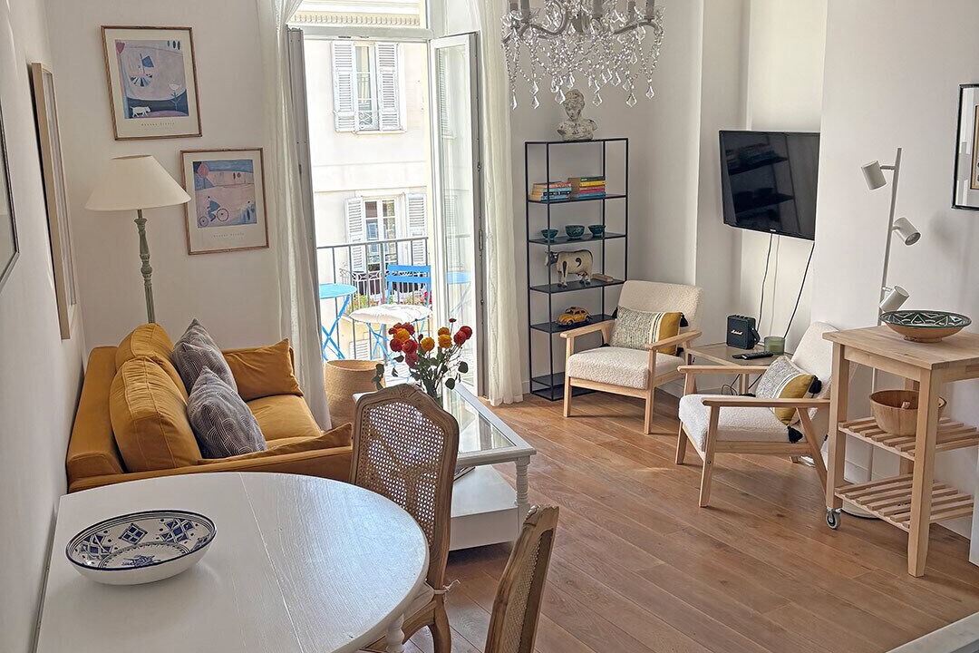 Photo of Livingroom in Jean-Medecin