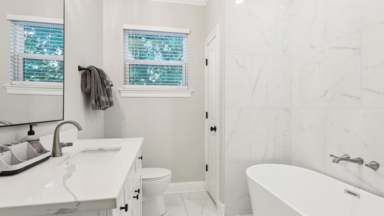 Photo of Bathroom in Mid-City